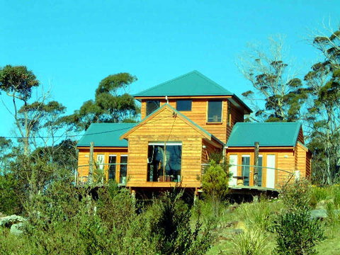 The Tree House - New South Wales Tourism  0