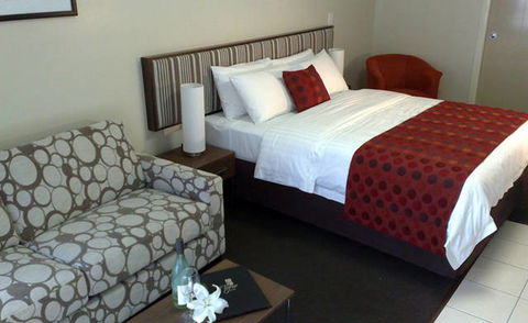 Tropixx Motel And Restaurant - New South Wales Tourism  1