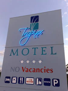 Tropixx Motel And Restaurant - New South Wales Tourism  6