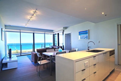 Ultra Broadbeach - New South Wales Tourism  3