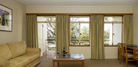 University House - New South Wales Tourism  1