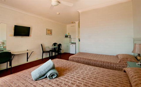 Ventura Motel - New South Wales Tourism  2