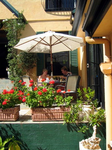 Villa Della Rosa Bed And Breakfast - New South Wales Tourism  3