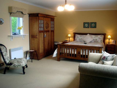 Walton House B&B - New South Wales Tourism  0