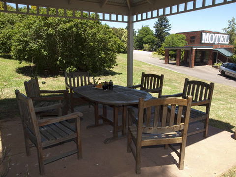 Warragul Views Motor Inn - New South Wales Tourism  1