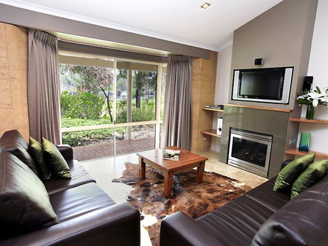 Eight Willows Retreat - New South Wales Tourism  1