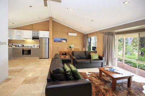 Eight Willows Retreat - New South Wales Tourism  4