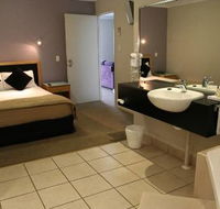 Windmill Motel and Reception Centre - New South Wales Tourism 