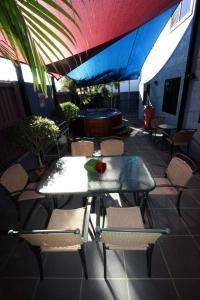 Xenia Central Studio Accommodation - New South Wales Tourism  2