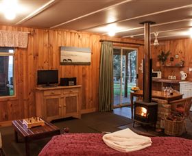 Balingup Heights Hilltop Forest Cottages - New South Wales Tourism  3
