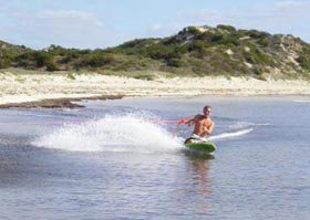 Bunbury Backpackers - Wander Inn - New South Wales Tourism  1