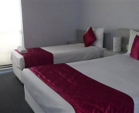 Bidgee Motor Inn - New South Wales Tourism  1