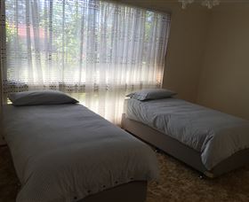 Narrawallee Holiday House - New South Wales Tourism  5