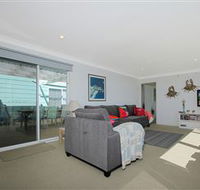 Rainbows End - New South Wales Tourism 
