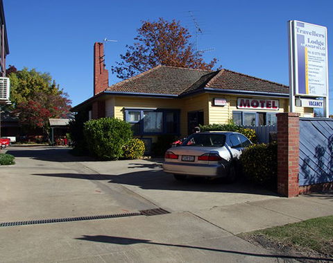 Mansfield Travellers Lodge Motel And Backpackers - New South Wales Tourism  3