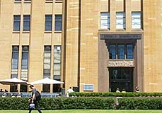Museum Of Contemporary Art - New South Wales Tourism  1