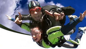 Adelaide Tandem Skydiving - New South Wales Tourism  0