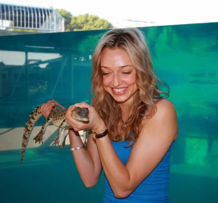 Crocosaurus Cove - New South Wales Tourism  0