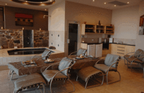 Breathtaker On High Spa Retreat - New South Wales Tourism  1