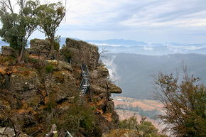 Power's Lookout - New South Wales Tourism  0