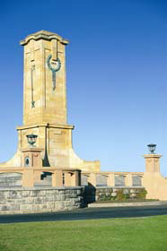 Fremantle War Memorial - New South Wales Tourism  0