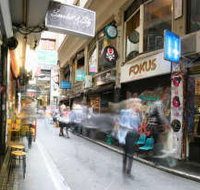 Melbourne By Foot - New South Wales Tourism 