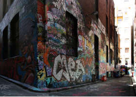 Melbourne By Foot - New South Wales Tourism  2