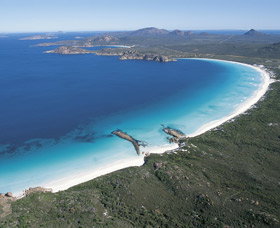 Lucky Bay - New South Wales Tourism  0