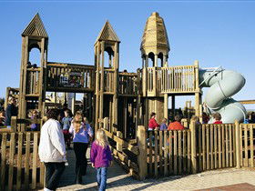Jubilee Park Adventure Playground - New South Wales Tourism  0