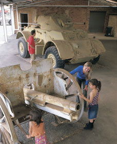 Goldfields War Museum - New South Wales Tourism  0