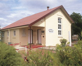 Moojebing WA New South Wales Tourism 