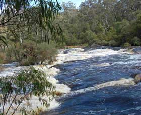 Moons Crossing - New South Wales Tourism  0