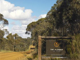 The Islander Estate Vineyards Pty Ltd - New South Wales Tourism  0