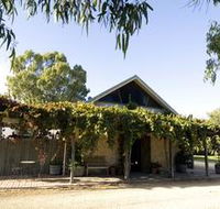 Lake Breeze Wines - New South Wales Tourism 