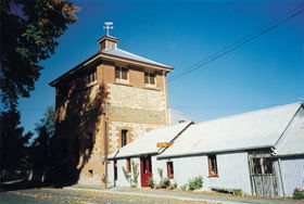 The Oakbank Weaver - New South Wales Tourism  0