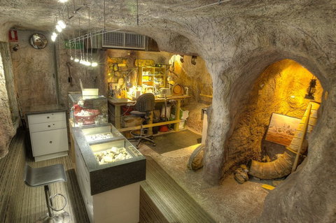 Unique Opal And Diamond Mine  - The Underground Opal Mine - New South Wales Tourism  1