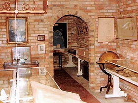 Bligh Museum Of Pacific Exploration - New South Wales Tourism  0
