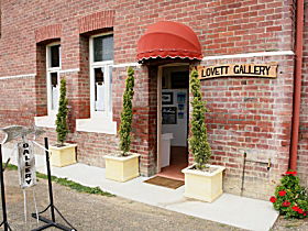 Lovett Gallery - New South Wales Tourism  0