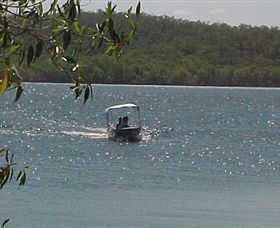 Manton Dam Recreation Area - New South Wales Tourism  0