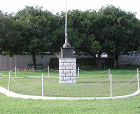 Pinkenba War Memorial - New South Wales Tourism  0