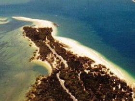 Inskip Peninsula Recreation Area - New South Wales Tourism  0