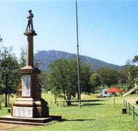 Maroon State School War Memorial - New South Wales Tourism 