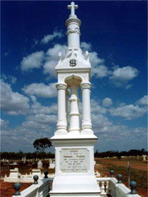 Charters Towers Cemetery - New South Wales Tourism  0