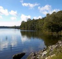 Lake Paluma - New South Wales Tourism 