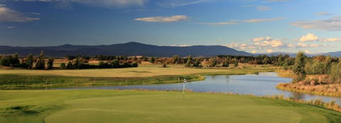 Yering Meadows - New South Wales Tourism  1