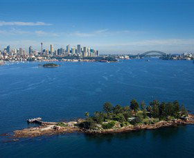 Shark Island - New South Wales Tourism  0