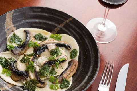 Saint Regis Winery, Food & Wine Bar - New South Wales Tourism  2