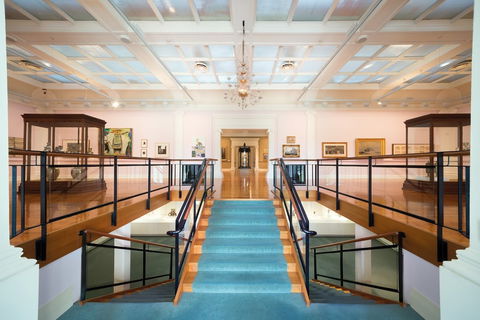 Geelong Gallery - New South Wales Tourism  3