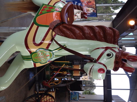 The Carousel - New South Wales Tourism  6