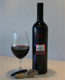 Diamond Creek Estate Cellar Door - New South Wales Tourism  3